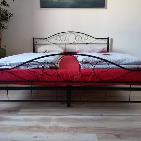Hostel Awangarda Познань Екстер'єр фото