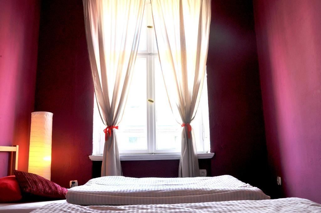 Hostel Awangarda Познань Номер фото