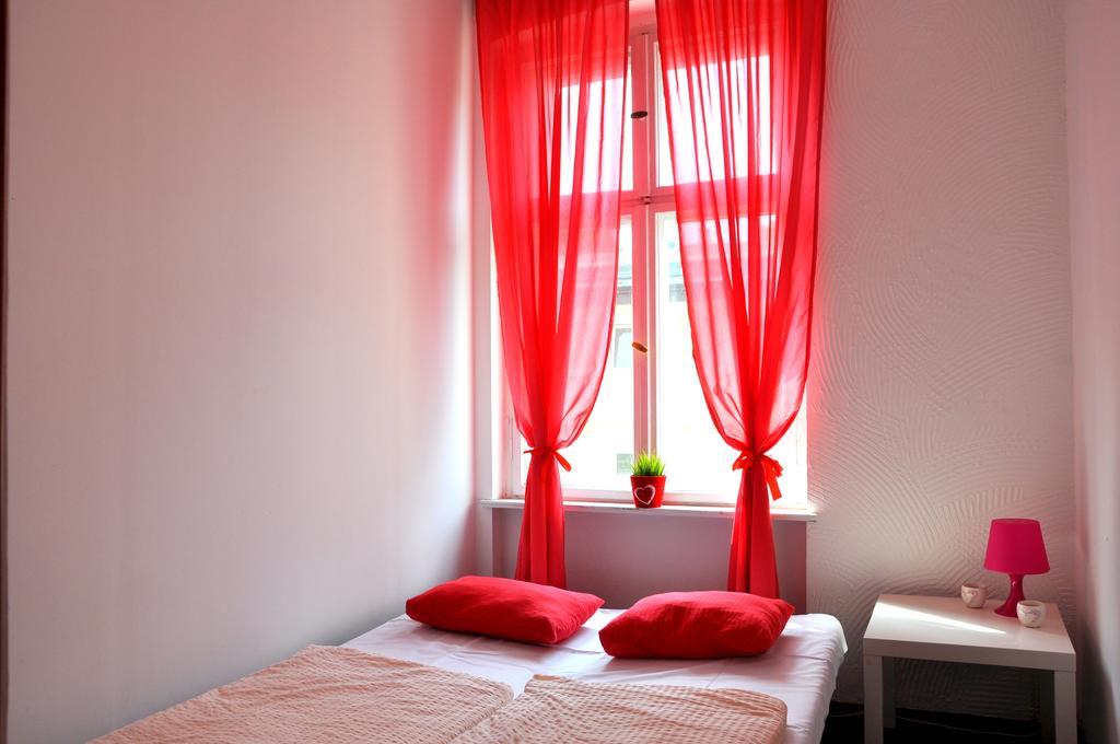 Hostel Awangarda Познань Номер фото