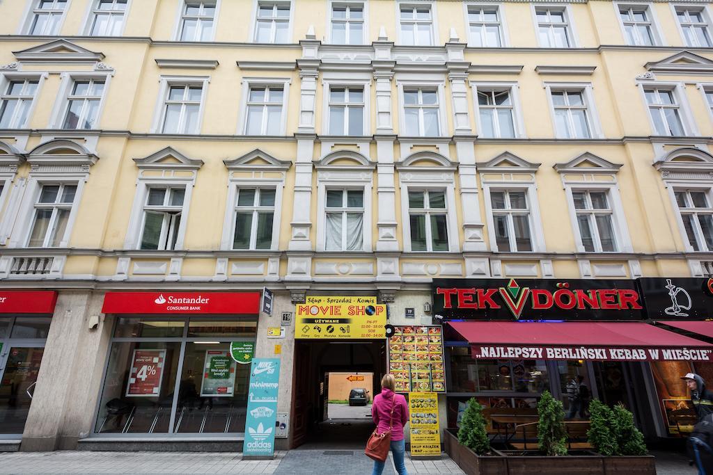 Hostel Awangarda Познань Екстер'єр фото