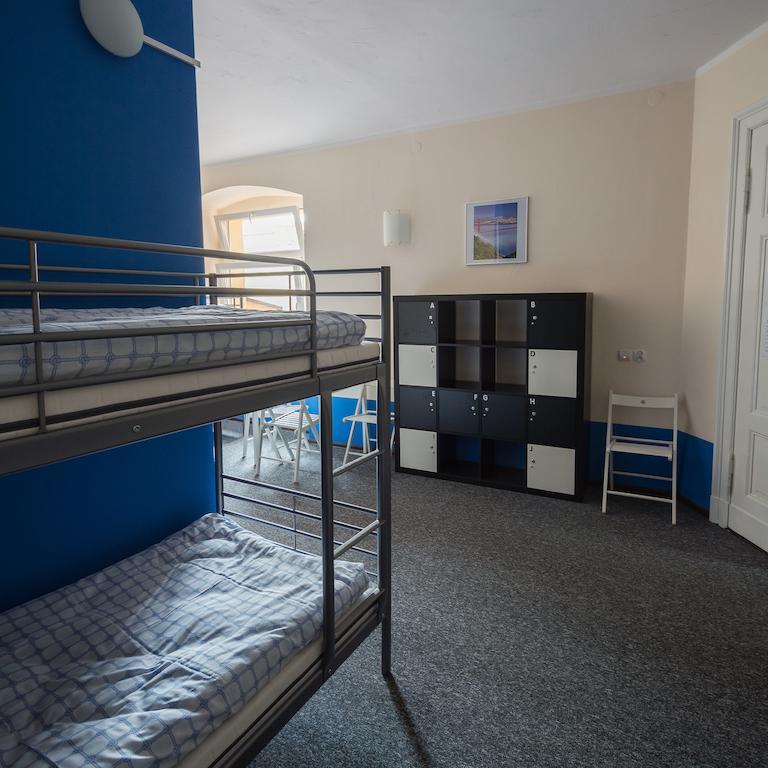 Hostel Awangarda Познань Номер фото